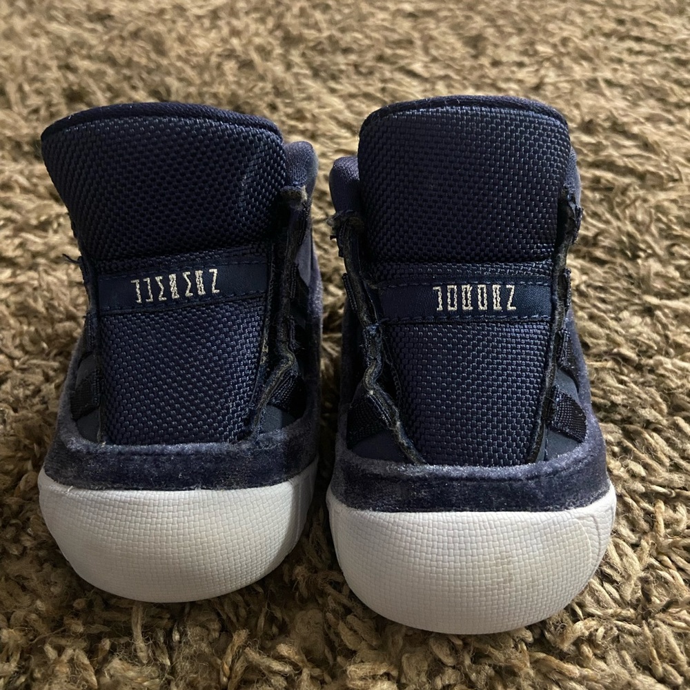 Jordan 11s crib size